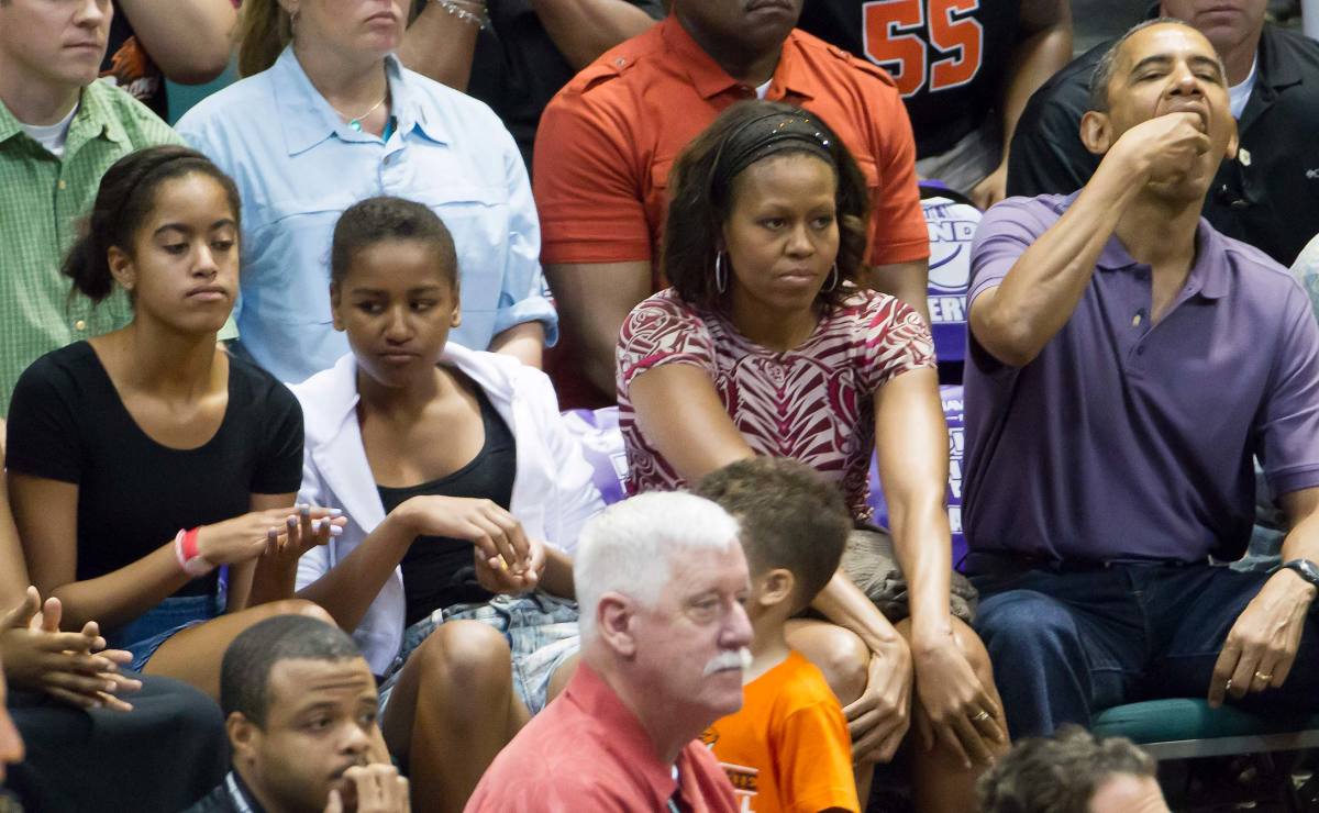 Obama-family.jpg